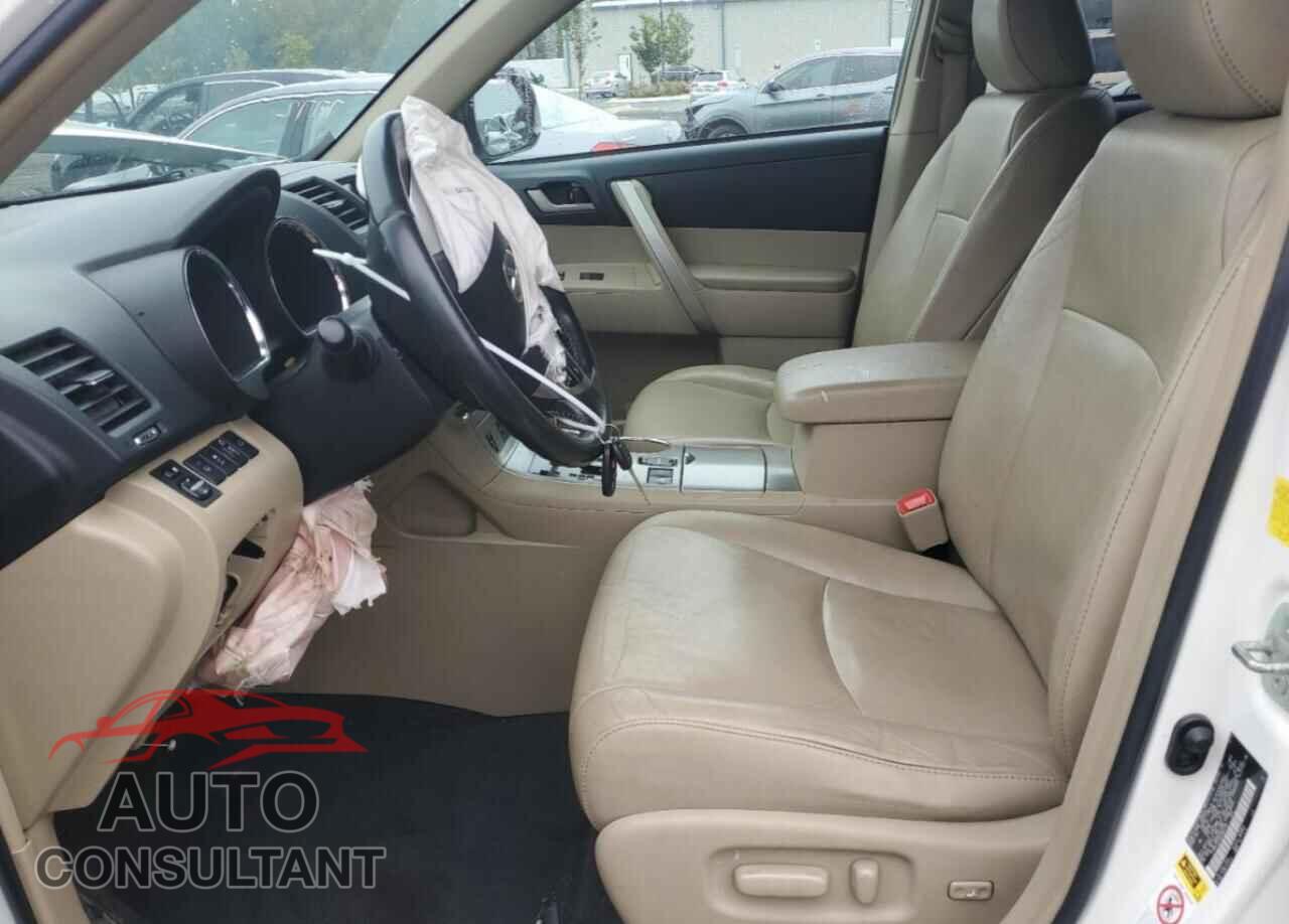 TOYOTA HIGHLANDER 2011 - 5TDBK3EH3BS060728