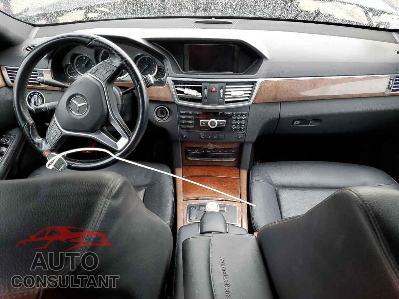 MERCEDES-BENZ E-CLASS 2012 - WDDHF8JB1CA636057