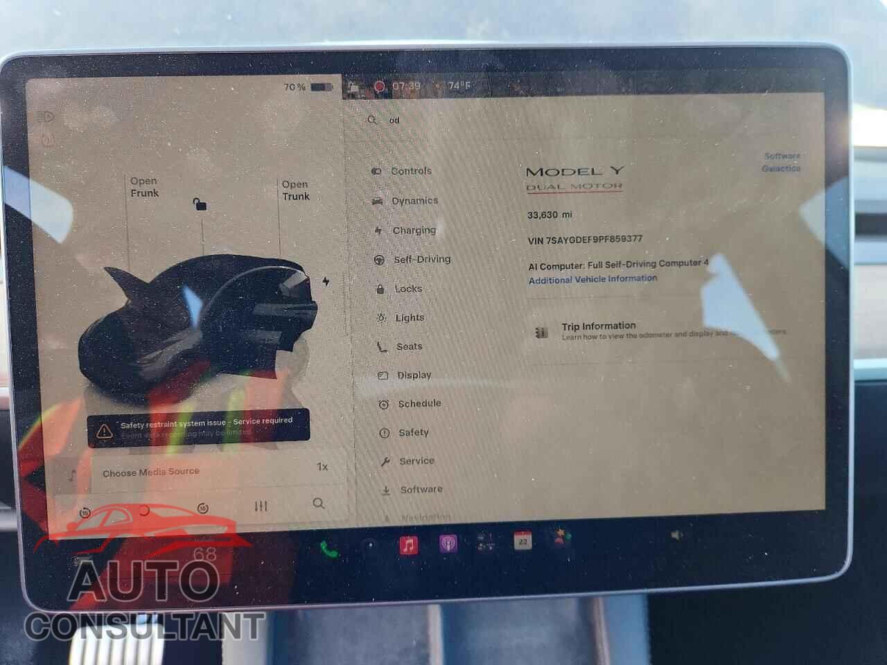 TESLA MODEL Y 2023 - 7SAYGDEF9PF859377
