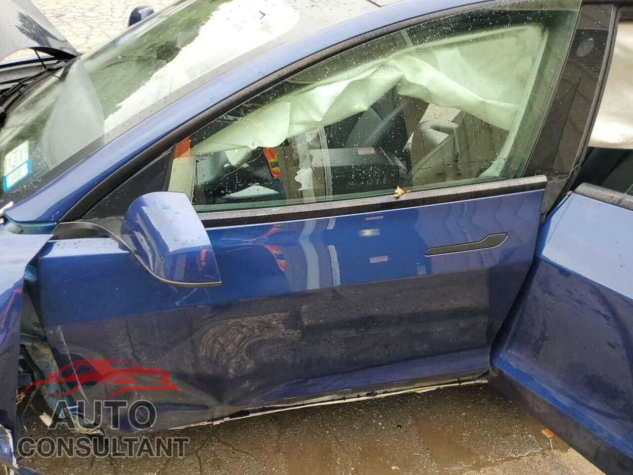 TESLA MODEL 3 2022 - 5YJ3E1EA8NF189673