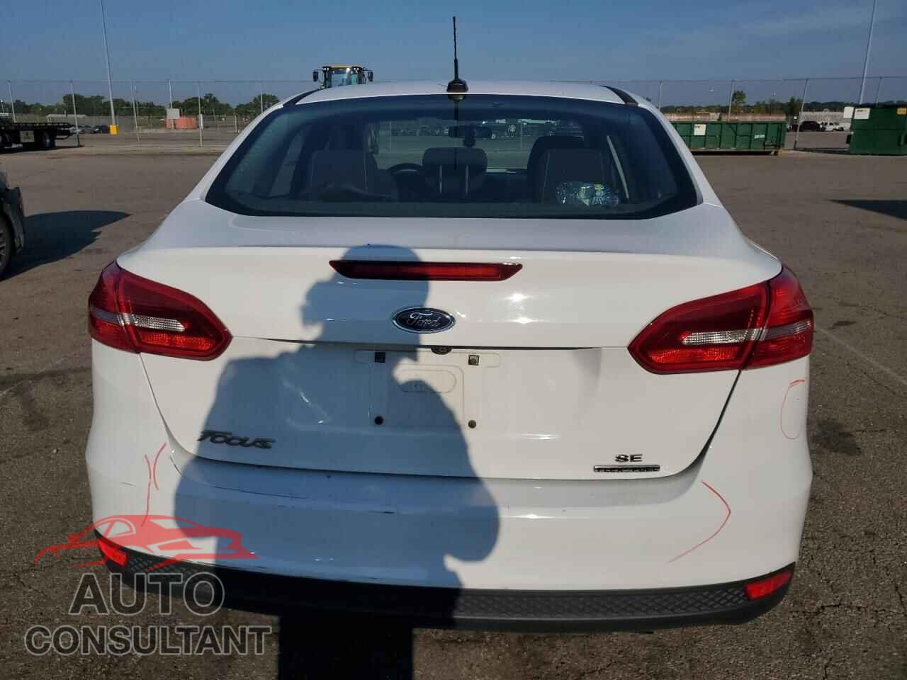 FORD FOCUS 2016 - 1FADP3F26GL383075