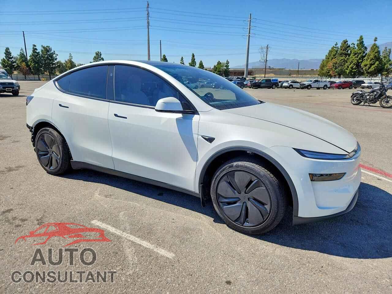 TESLA MODEL Y 2026 - 7SAYGDED8TF520117
