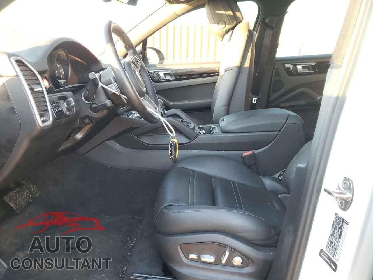 PORSCHE CAYENNE 2019 - WP1AE2AY1KDA51426