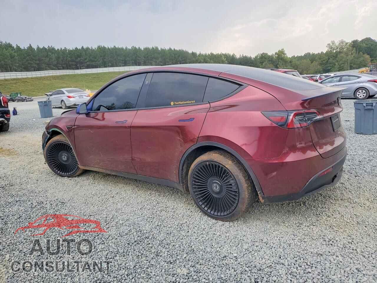 TESLA MODEL Y 2024 - 7SAYGDEE8RA250319
