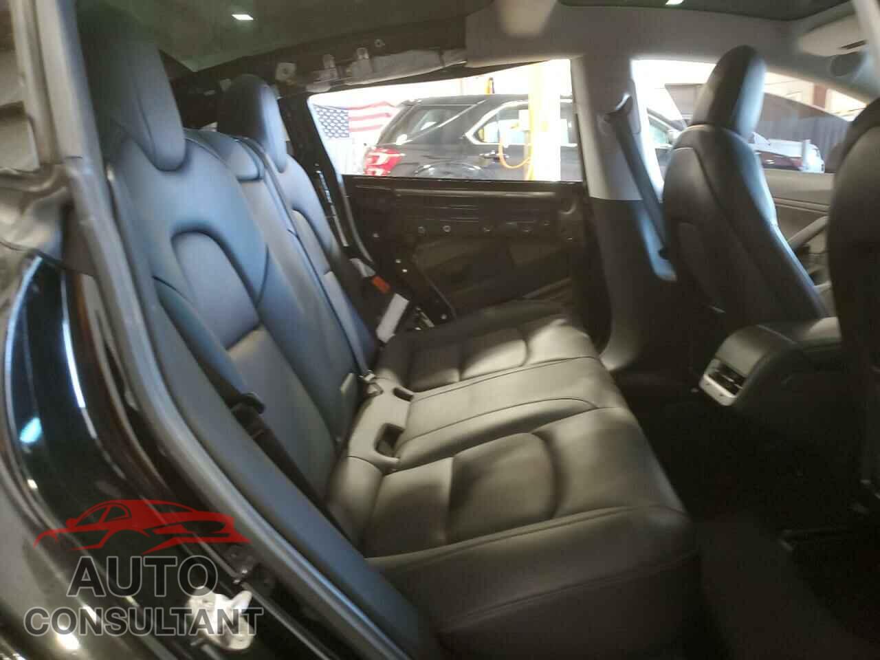 TESLA MODEL 3 2018 - 5YJ3E1EB5JF086584
