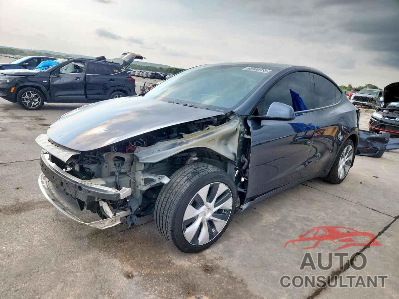 TESLA MODEL Y 2021 - 5YJYGDEE2MF065532