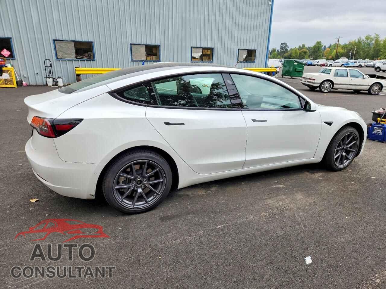TESLA MODEL 3 2022 - 5YJ3E1EA4NF286644