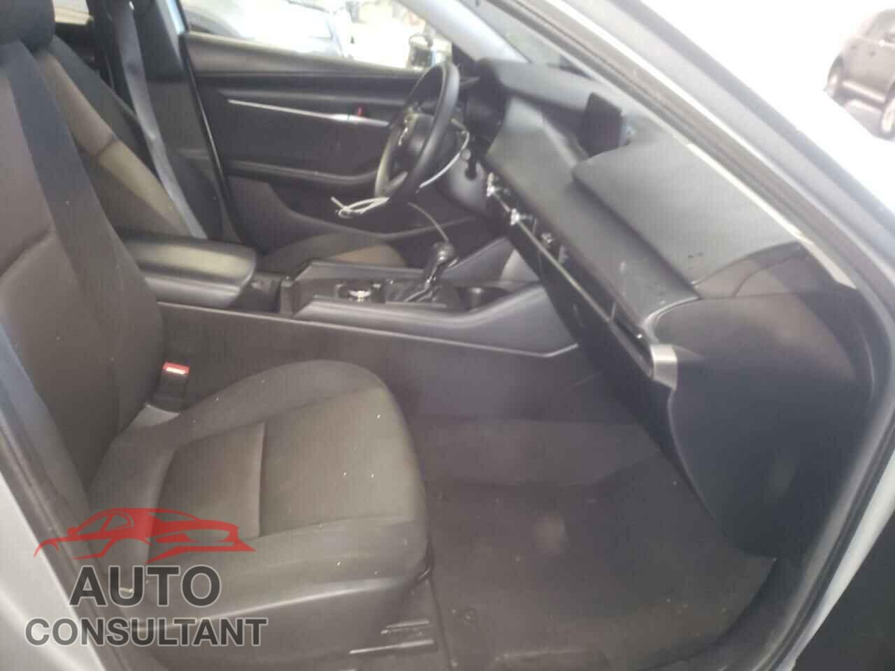 MAZDA 3 2019 - 3MZBPABL5KM113943