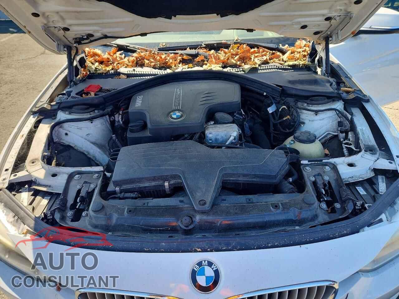 BMW 3 SERIES 2012 - WBA3C1C53CF433120