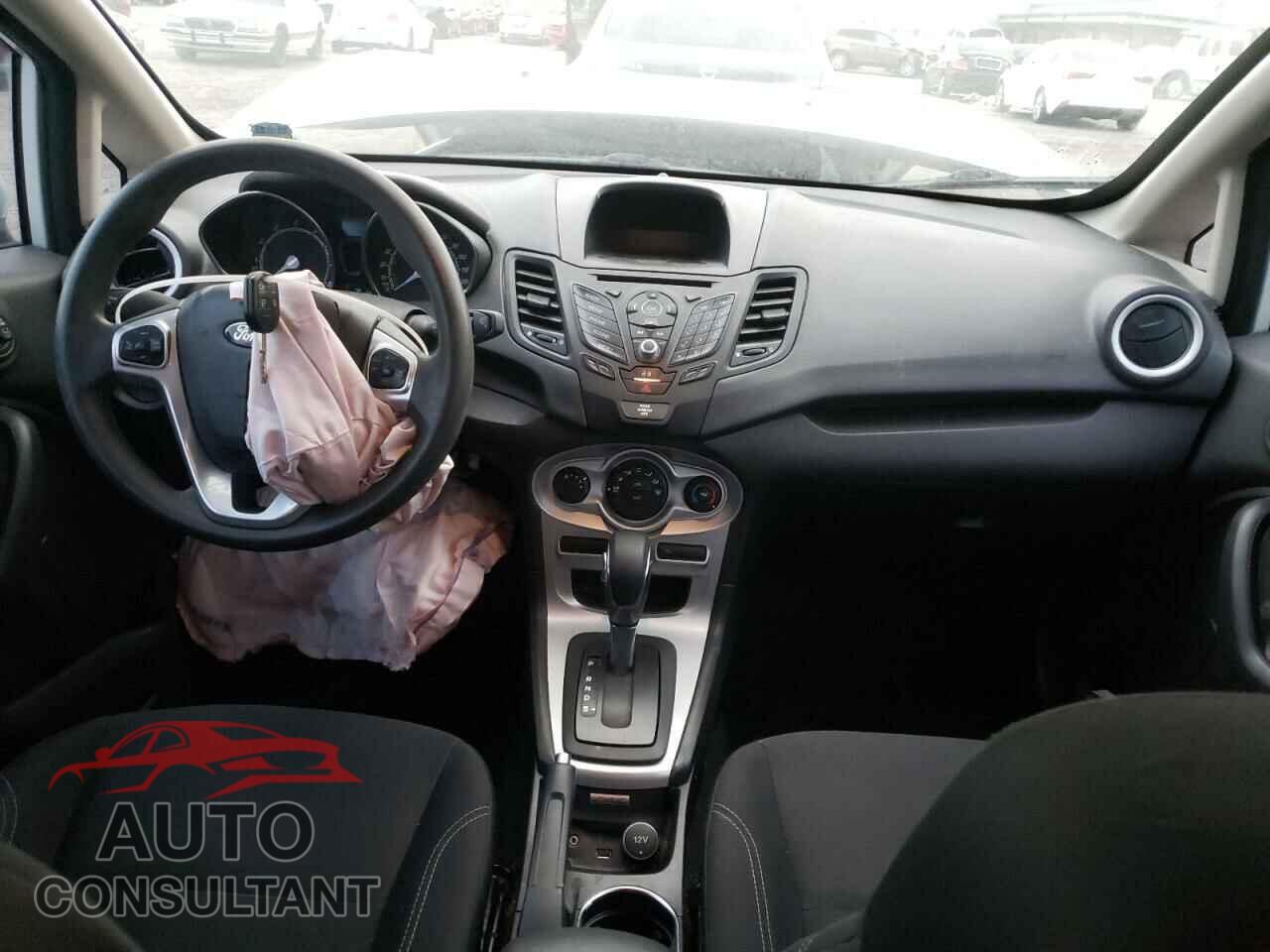 FORD FIESTA 2017 - 3FADP4EJ1HM158190