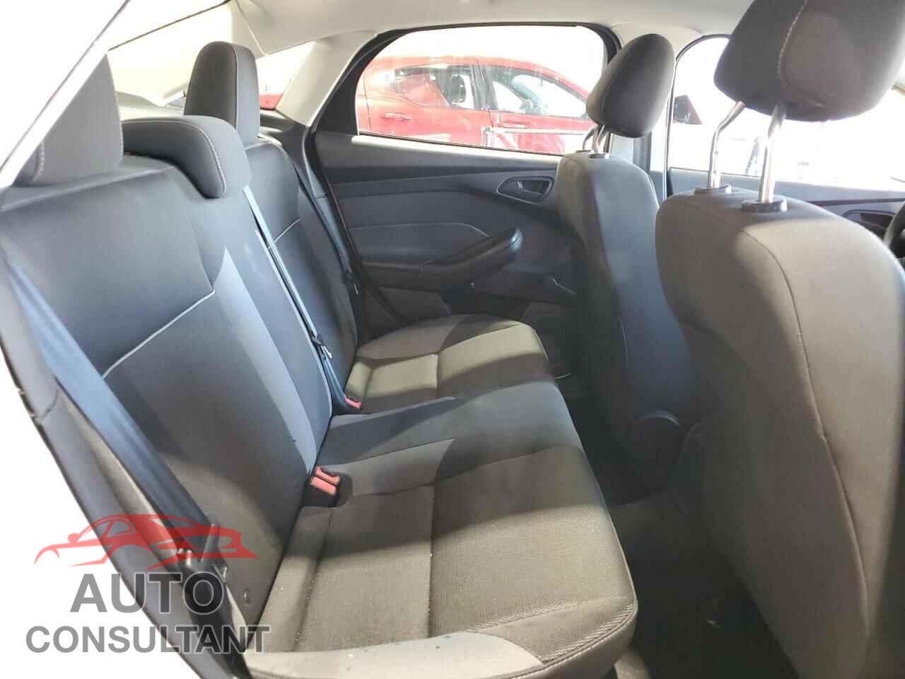 FORD FOCUS 2014 - 1FADP3E26EL446819