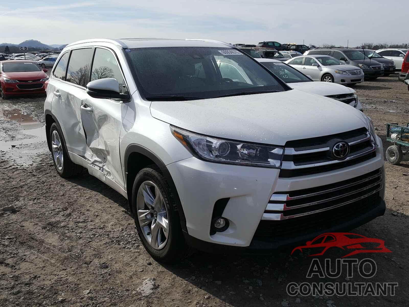 TOYOTA HIGHLANDER 2019 - 5TDDZRFH3KS738724
