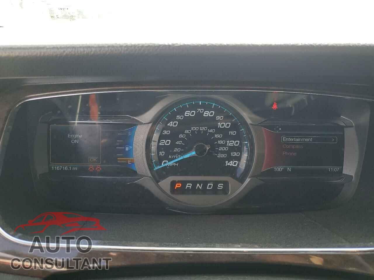 FORD TAURUS 2017 - 1FAHP2F85HG104712