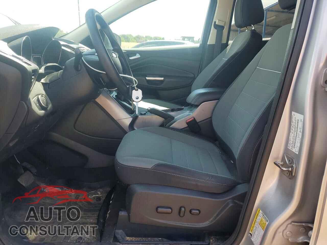 FORD ESCAPE 2015 - 1FMCU9GX4FUB06523