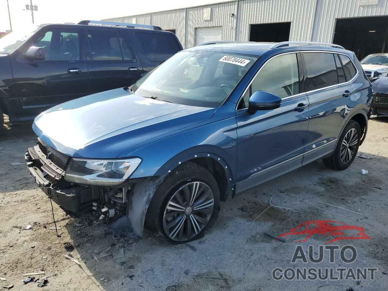 VOLKSWAGEN TIGUAN 2018 - 3VV3B7AX0JM016095