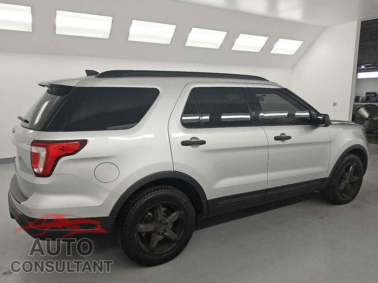 FORD EXPLORER 2018 - 1FM5K7B87JGB31944