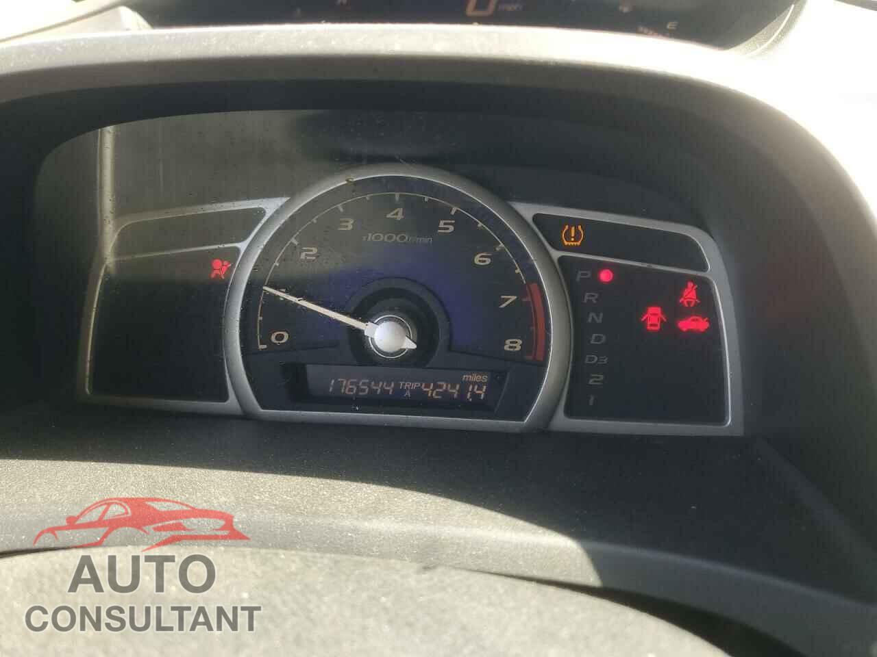 HONDA CIVIC 2010 - 19XFA1F83AE006507