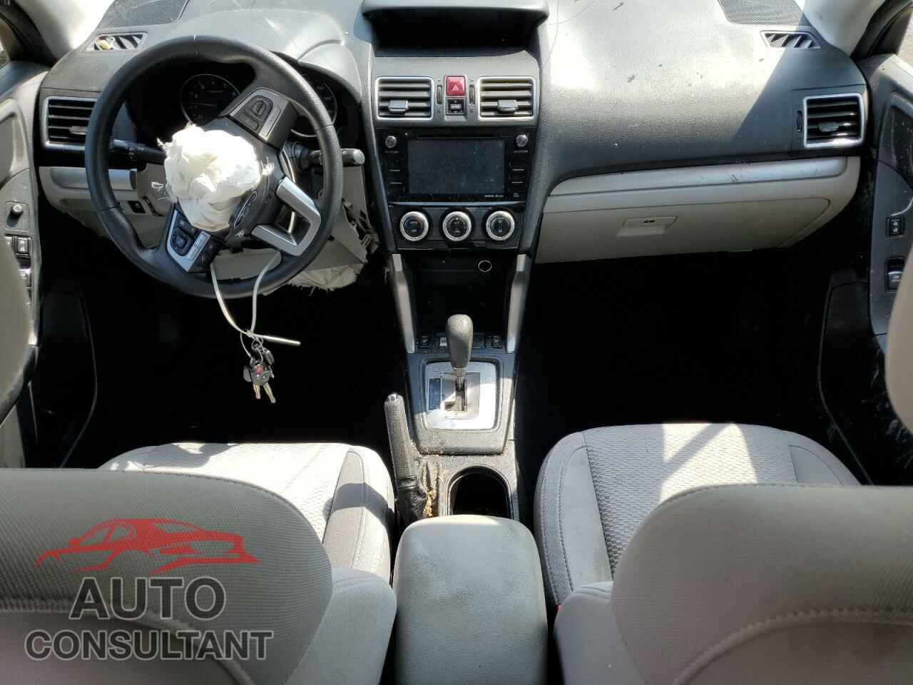 SUBARU FORESTER 2017 - JF2SJAEC0HH595638