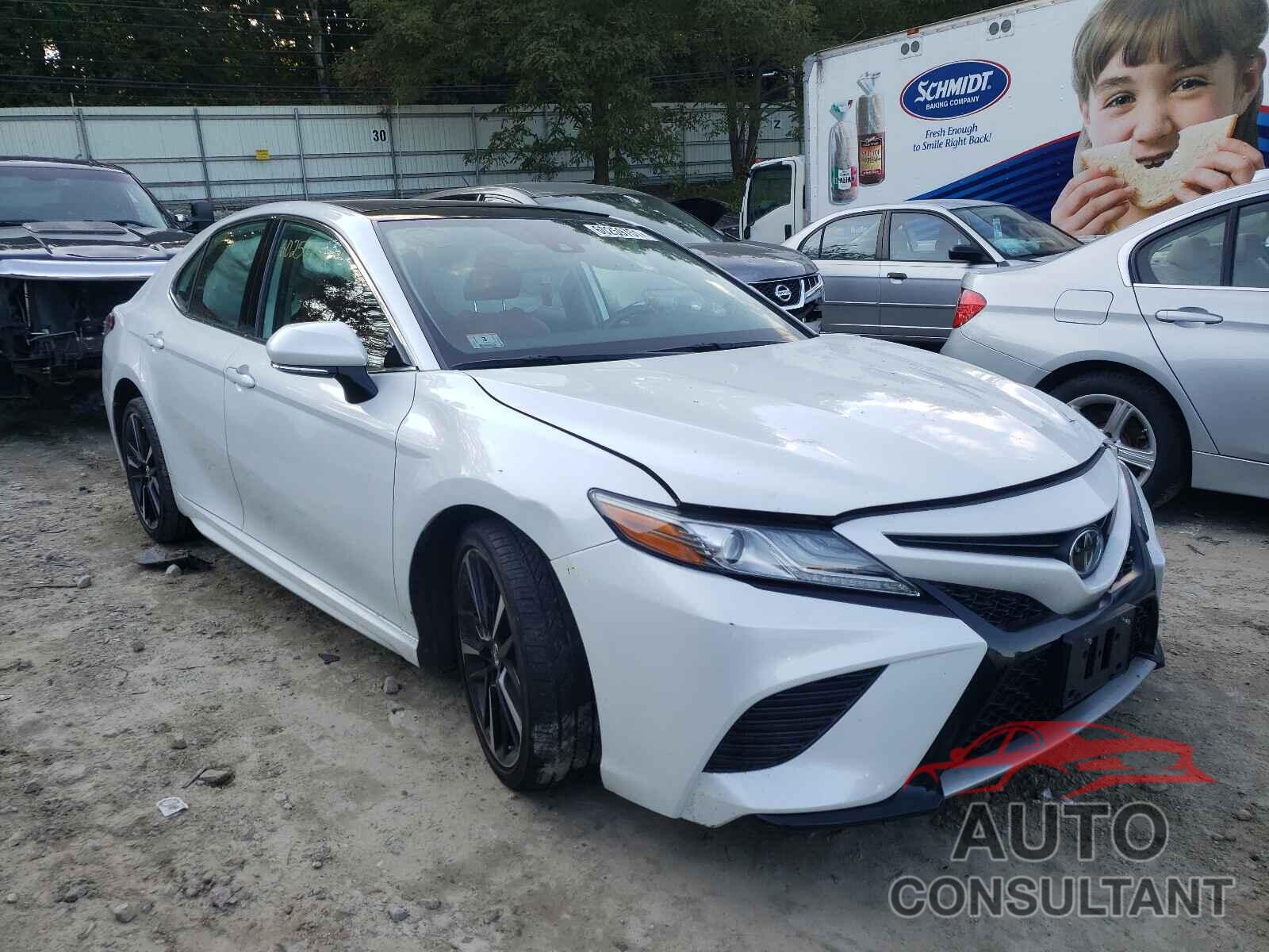 TOYOTA CAMRY 2019 - 4T1B61HK3KU680809