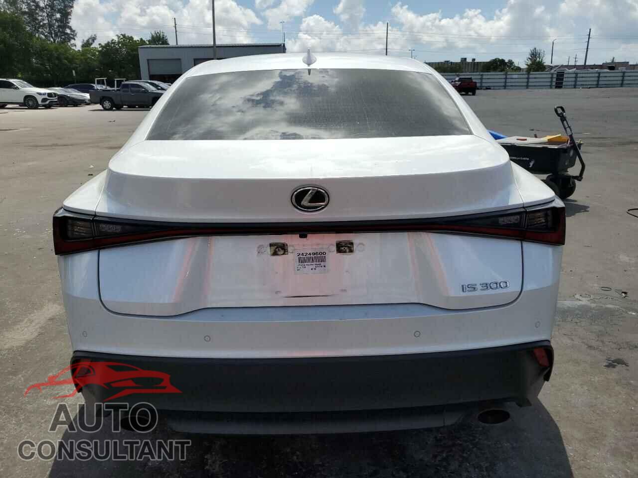 LEXUS IS 2024 - JTHCA1D27R5129489