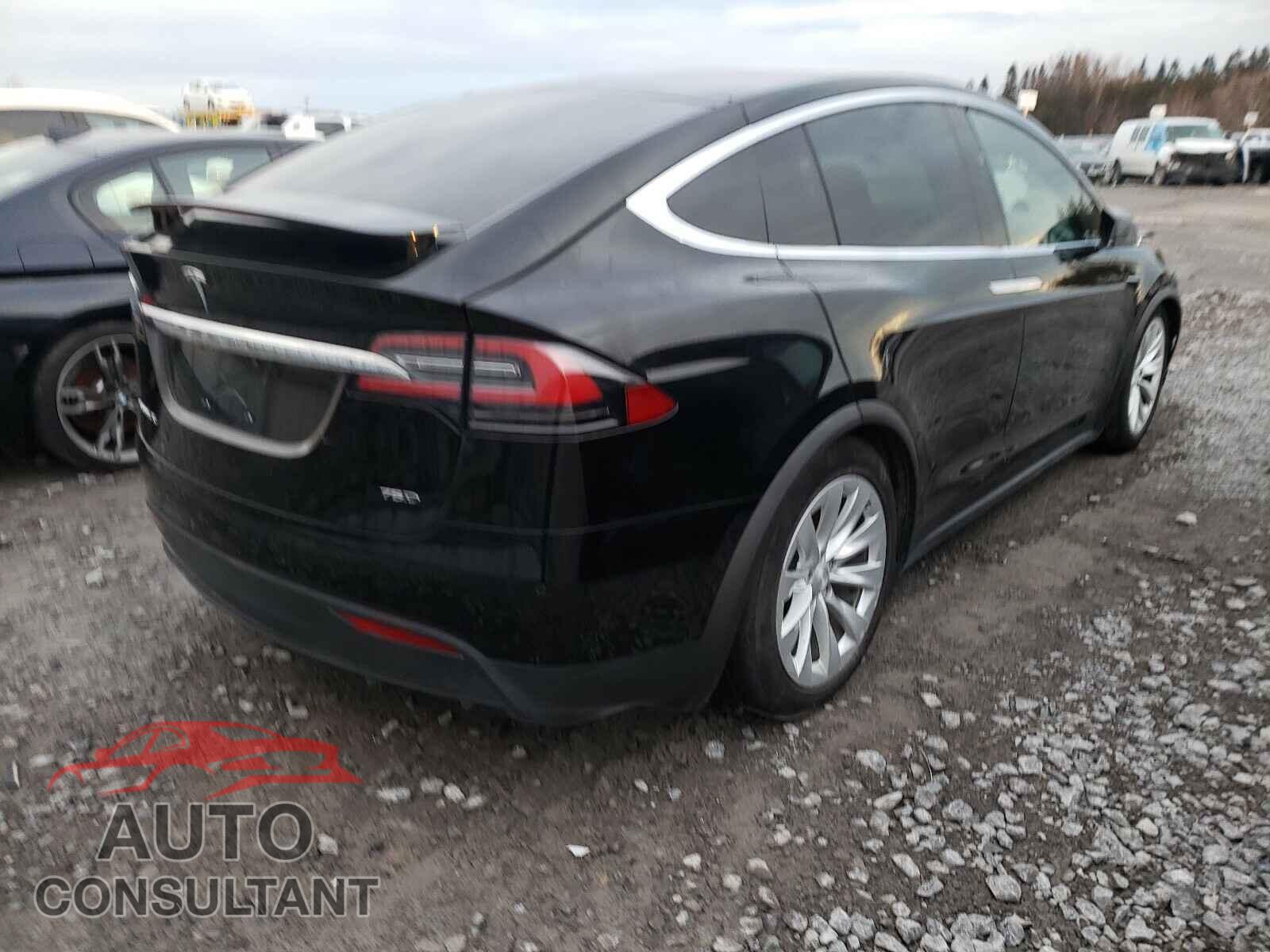 TESLA MODEL X 2017 - 5YJXCDE22HF075576