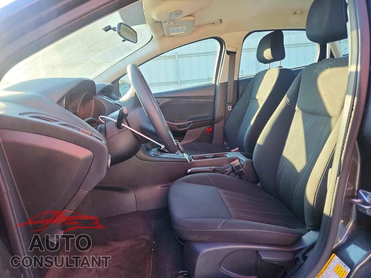 FORD FOCUS 2016 - 1FADP3E24GL305198