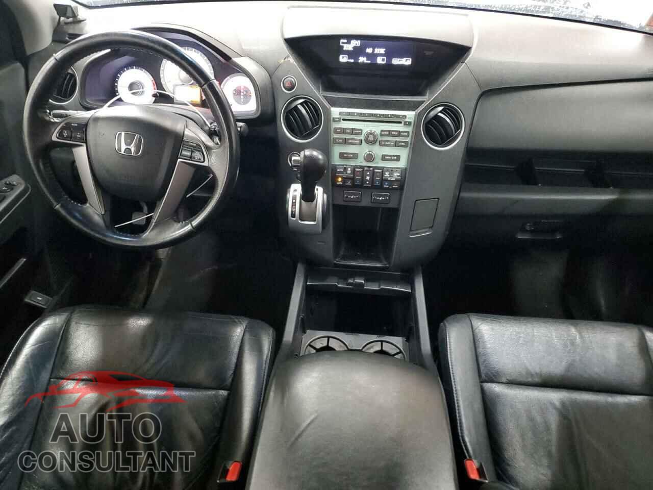 HONDA PILOT 2011 - 5FNYF4H50BB022335