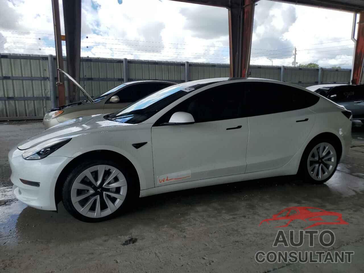 TESLA MODEL 3 2022 - 5YJ3E1EB0NF205759