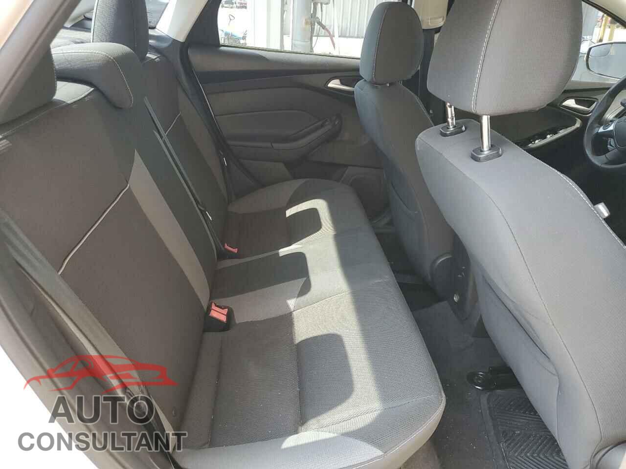 FORD FOCUS 2013 - 1FADP3F21DL315133