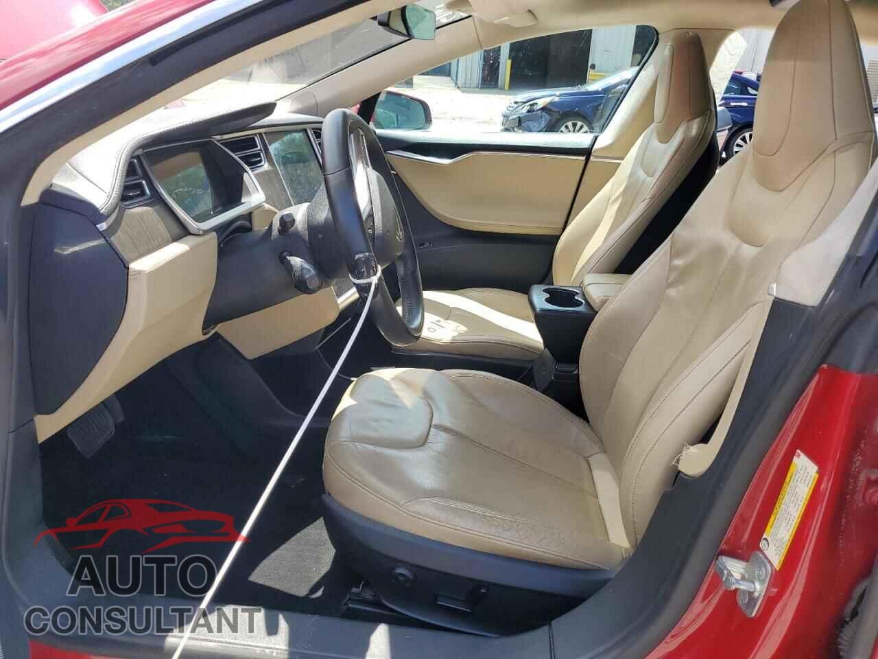 TESLA MODEL S 2013 - 5YJSA1CN6DFP20929