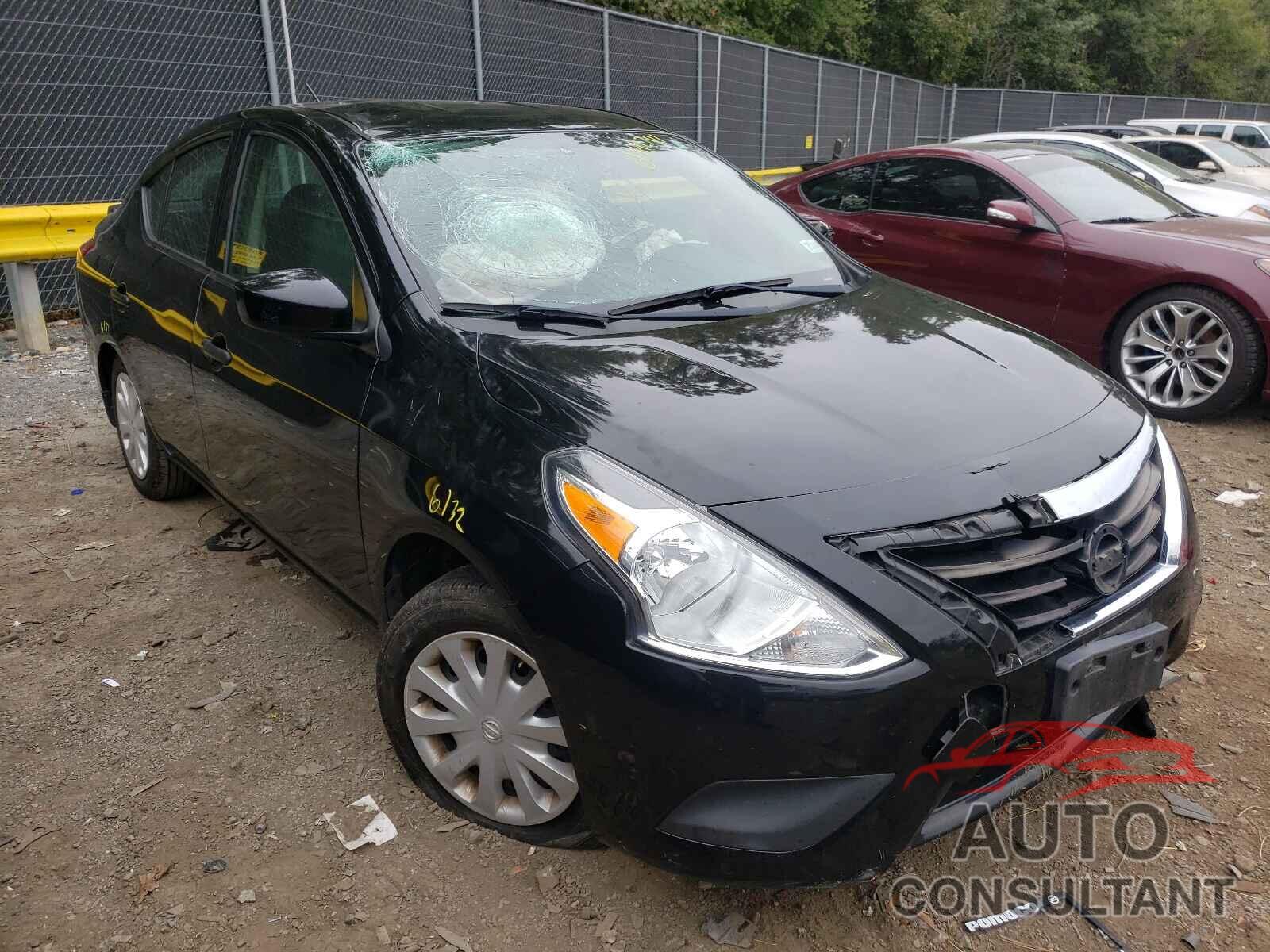 NISSAN VERSA 2017 - 3N1CN7AP3HL868921