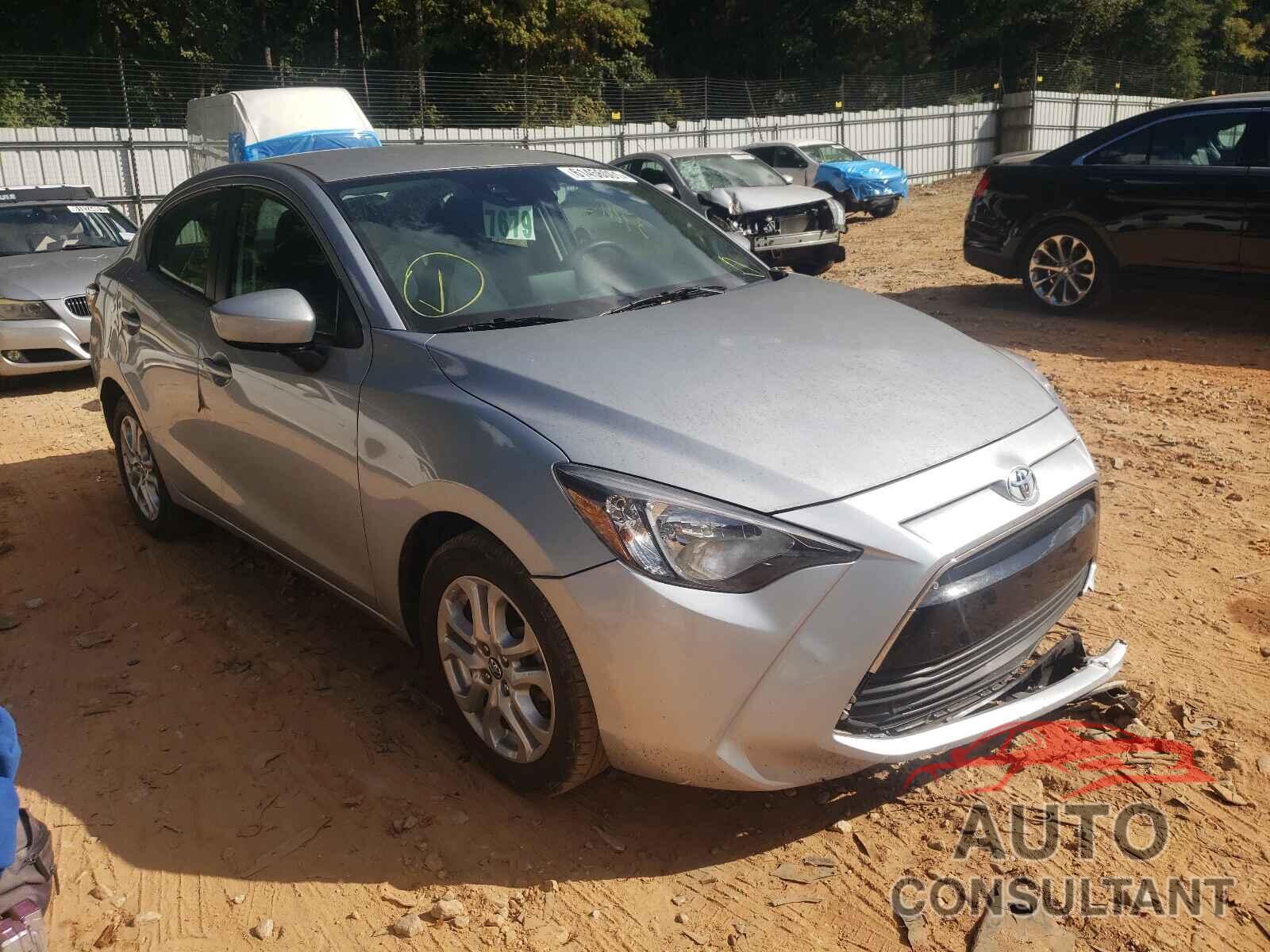 TOYOTA YARIS 2017 - 3MYDLBYV1HY189636