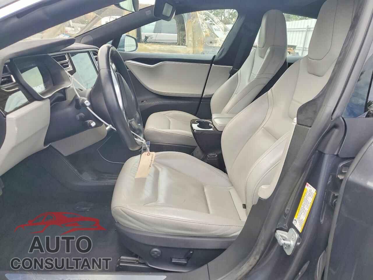 TESLA MODEL S 2015 - 5YJSA1E21FF110961