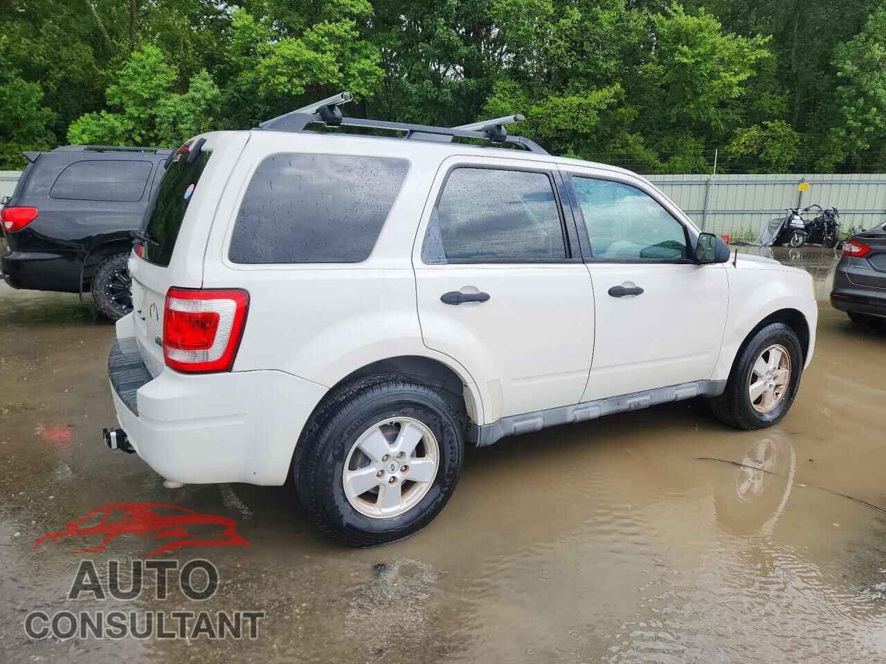 FORD ESCAPE 2011 - 1FMCU0DG0BKB19260