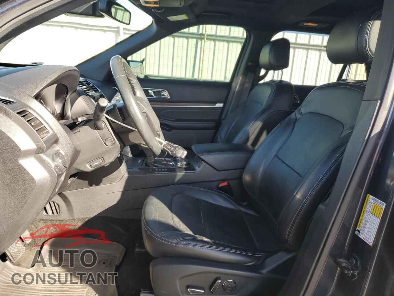FORD EXPLORER 2017 - 1FM5K8F84HGE26512