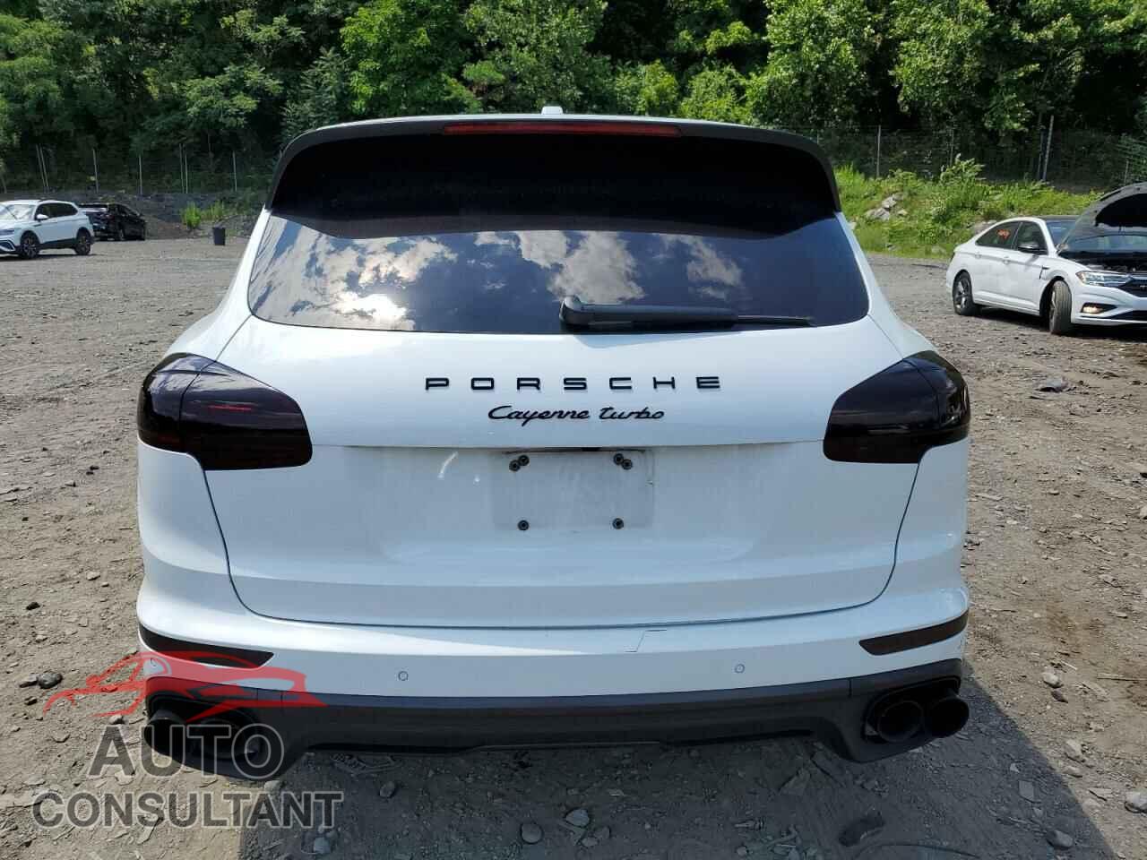 PORSCHE CAYENNE 2015 - WP1AC2A24FLA80819