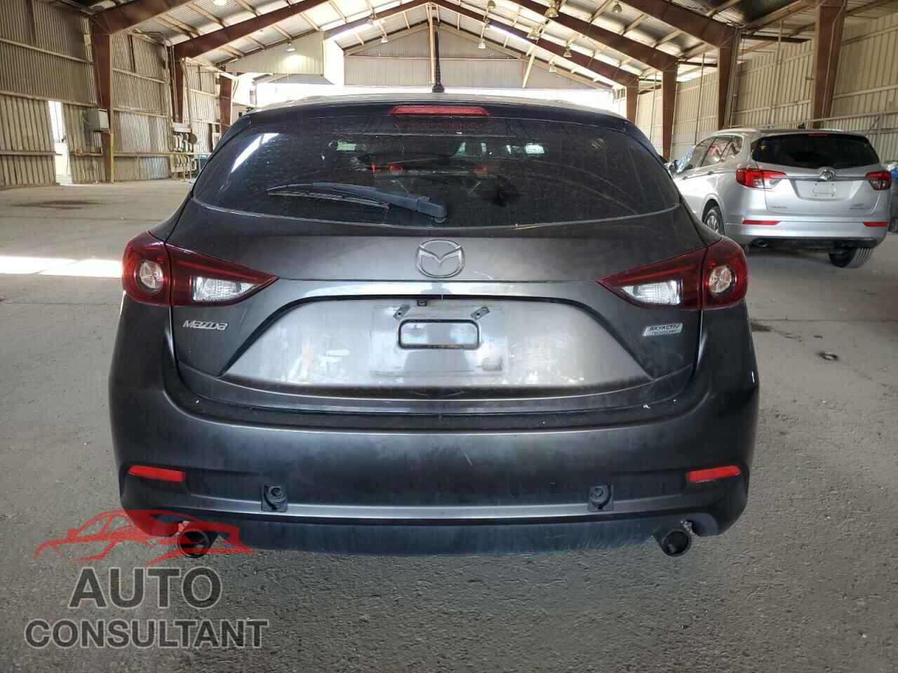 MAZDA 3 2017 - 3MZBN1L74HM138428