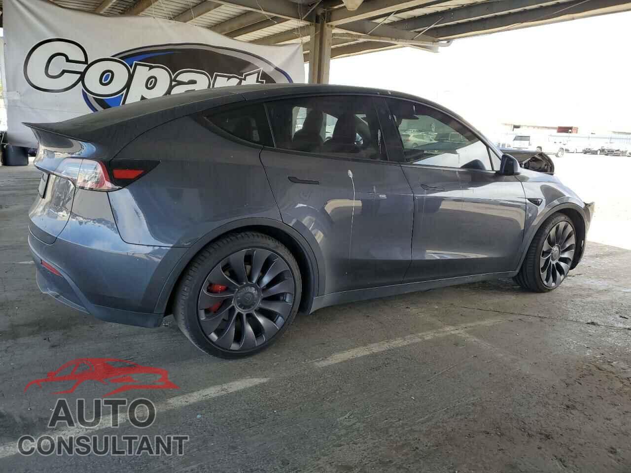 TESLA MODEL Y 2021 - 5YJYGDEF1MF264676