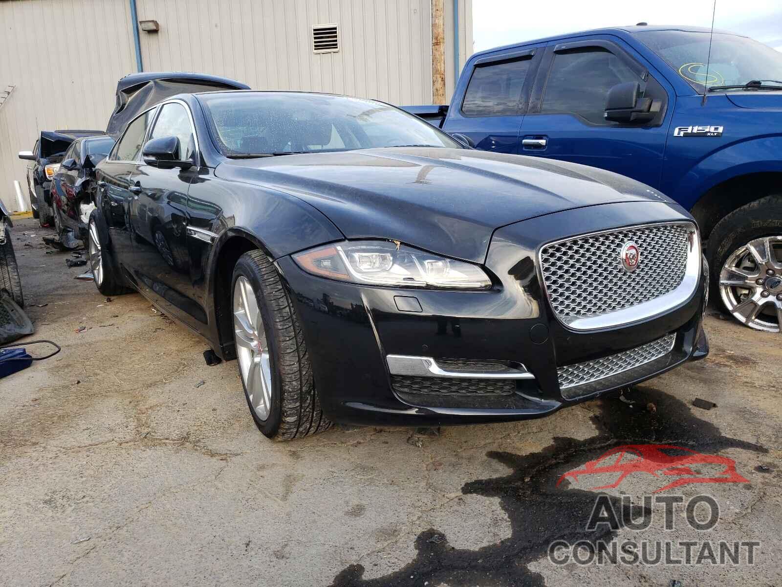 JAGUAR XJ 2017 - SAJWA2G77H8W07811