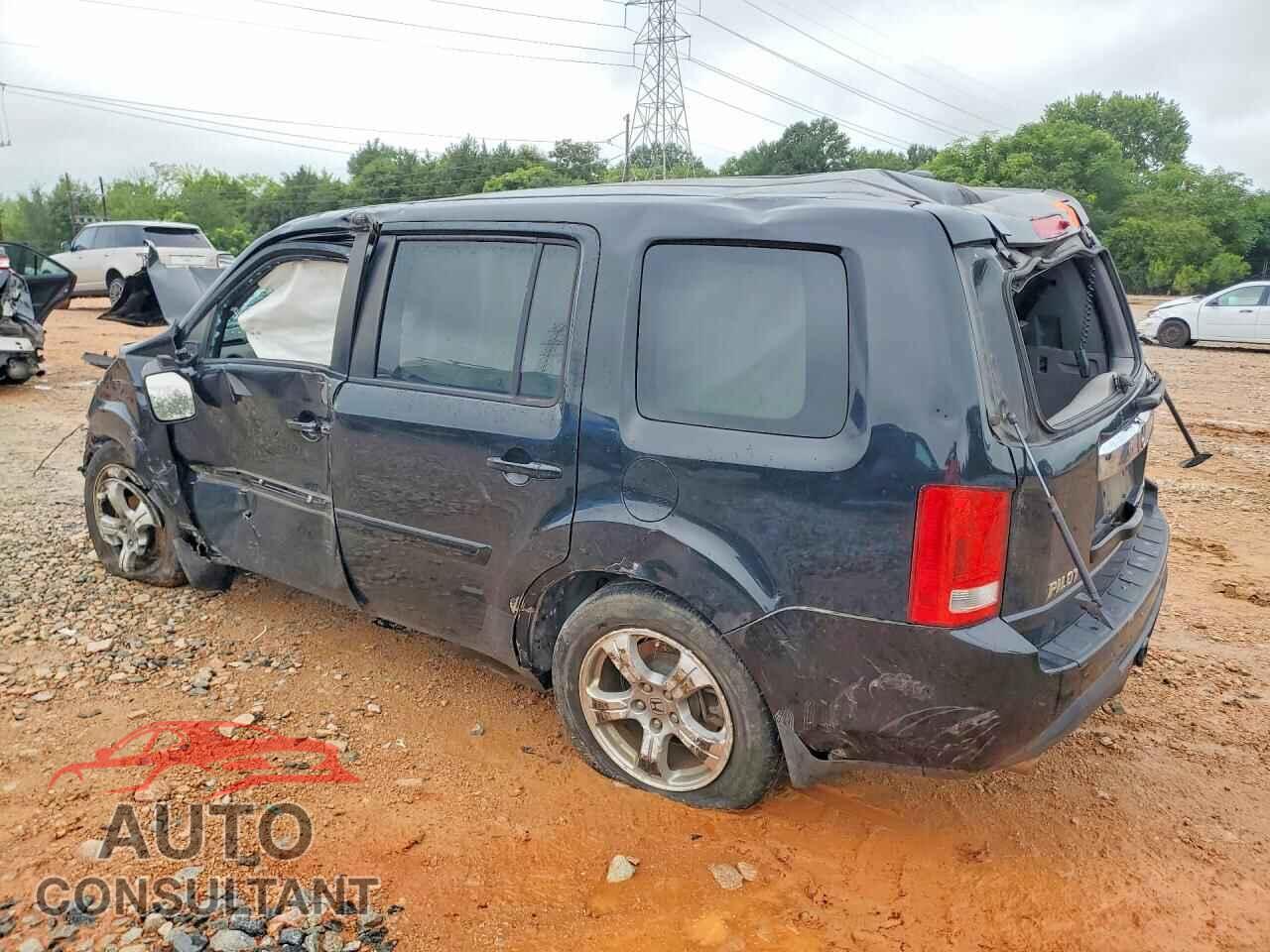 HONDA PILOT 2013 - 5FNYF4H56DB003808