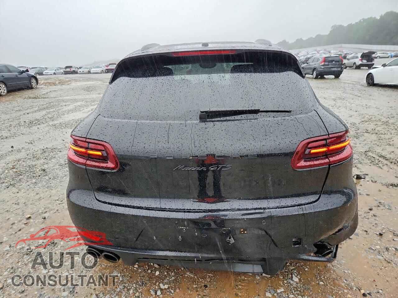 PORSCHE MACAN 2018 - WP1AG2A58JLB64553
