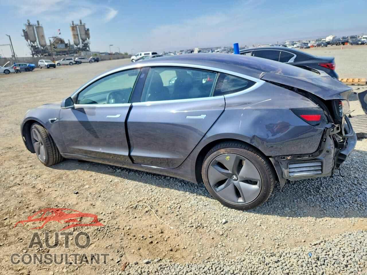 TESLA MODEL 3 2018 - 5YJ3E1EA0JF041883