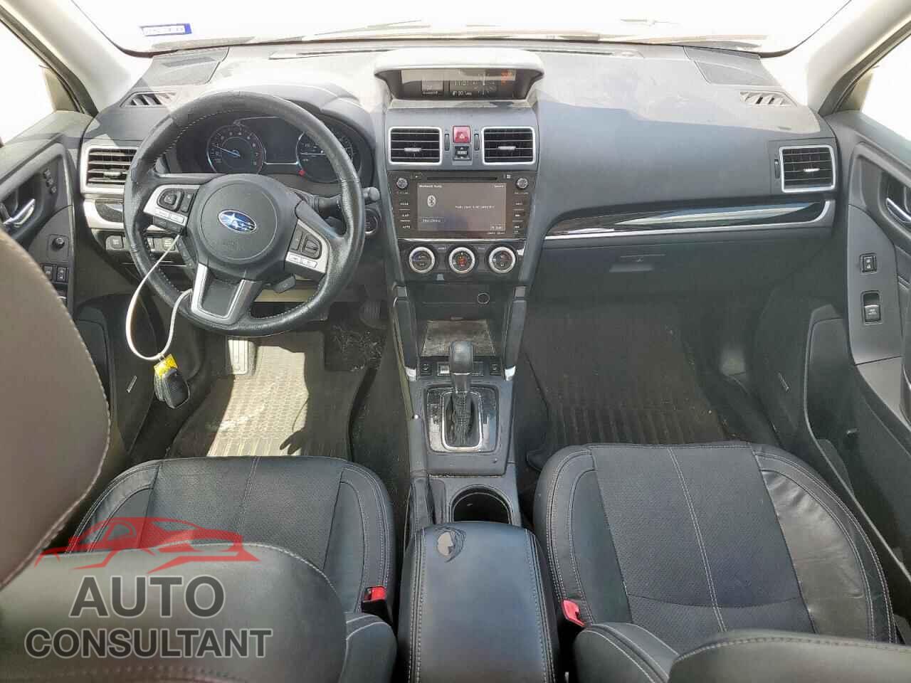 SUBARU FORESTER 2018 - JF2SJAWC8JH543081