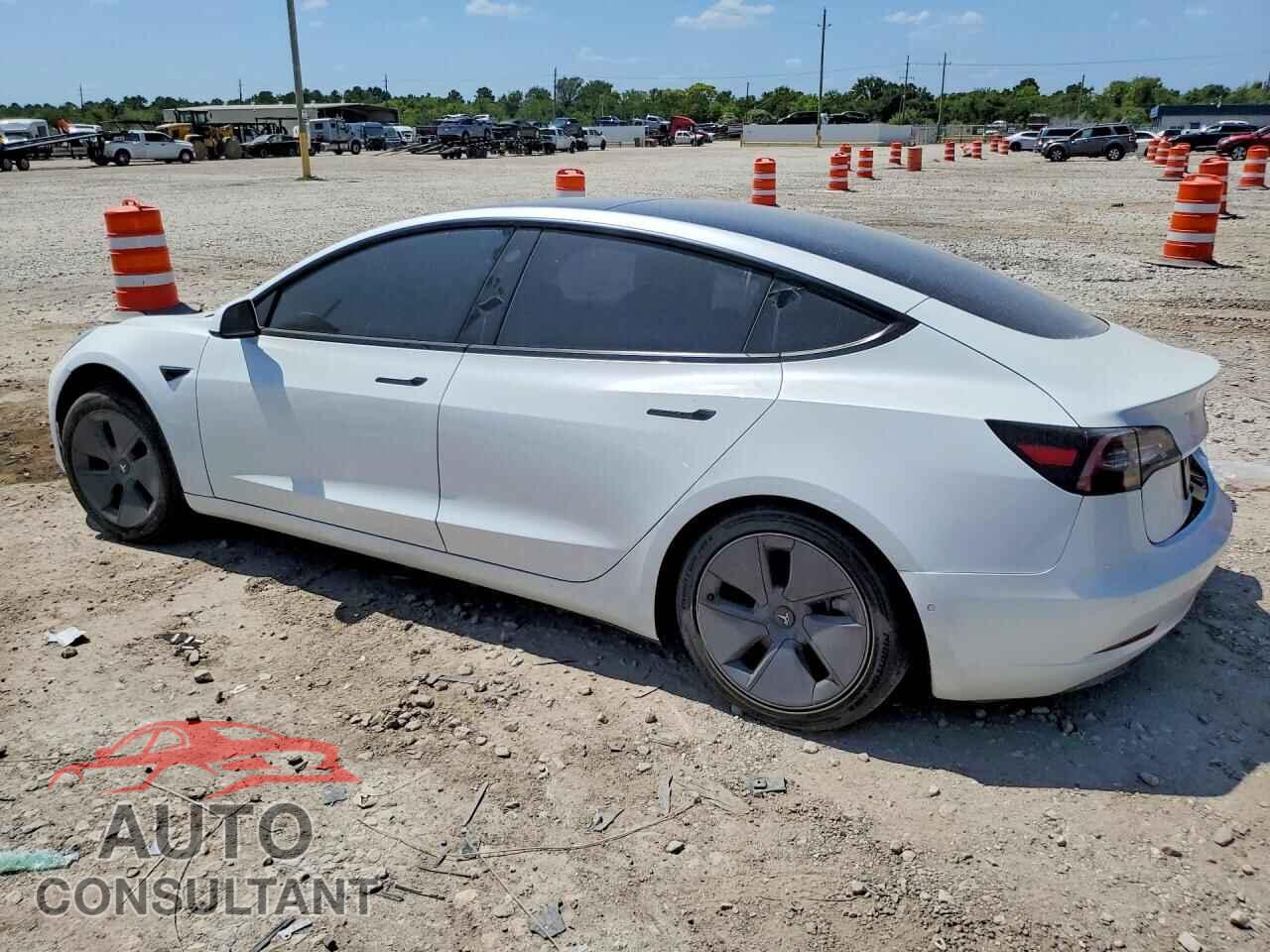 TESLA MODEL 3 2021 - 5YJ3E1EA2MF097005