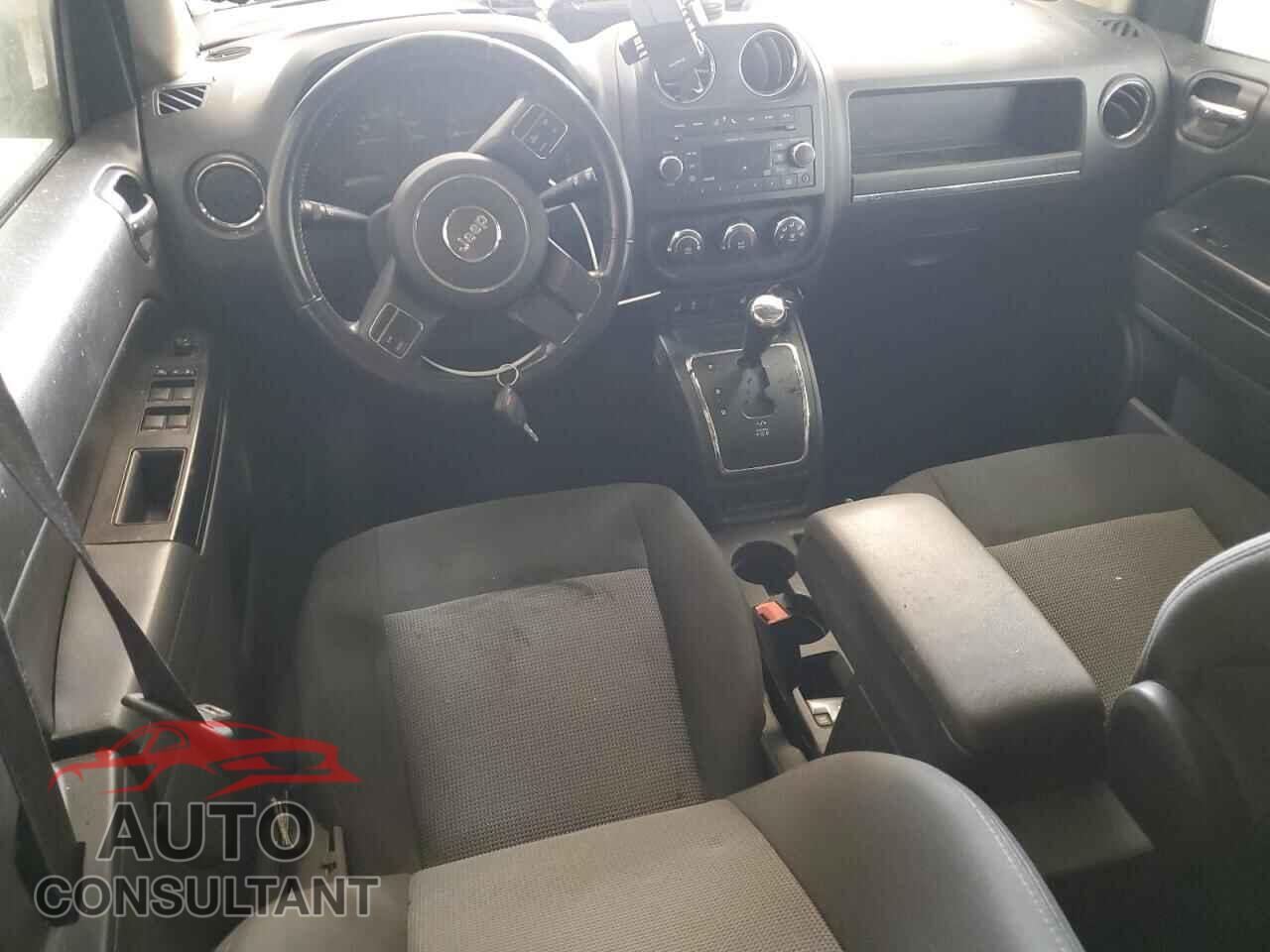 JEEP COMPASS 2011 - 1J4NF1FB5BD212983