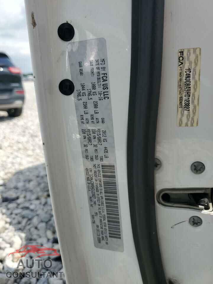 JEEP COMPASS 2017 - 1C4NJCBA9HD123827
