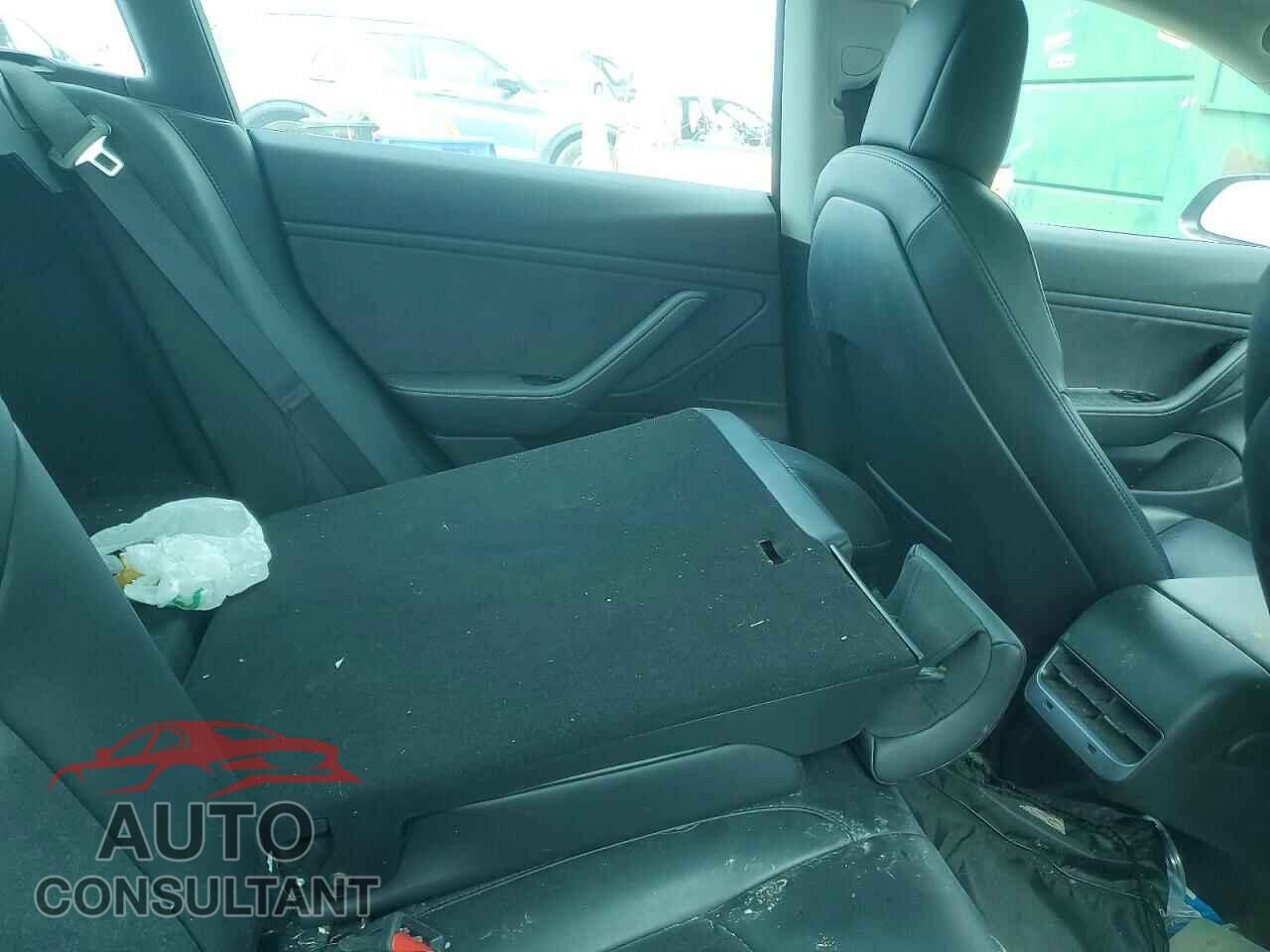 TESLA MODEL 3 2019 - 5YJ3E1EA8KF307605