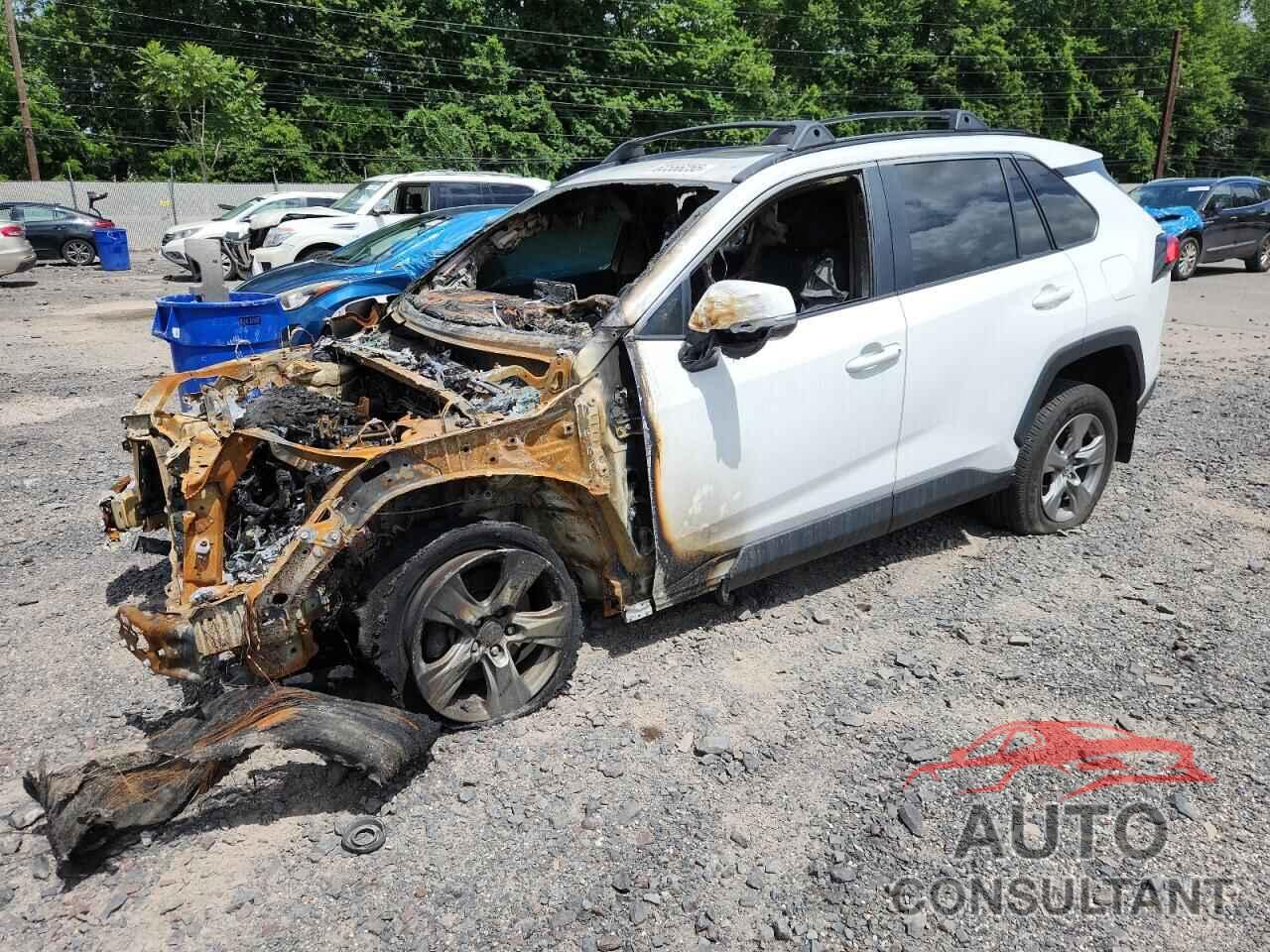 TOYOTA RAV4 2024 - 2T3P1RFV2RC451735