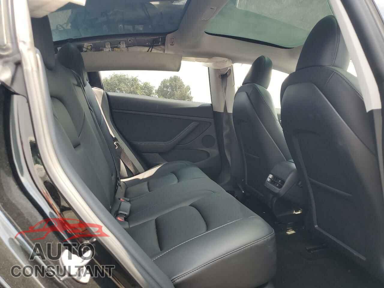 TESLA MODEL 3 2023 - 5YJ3E1EC1PF586632