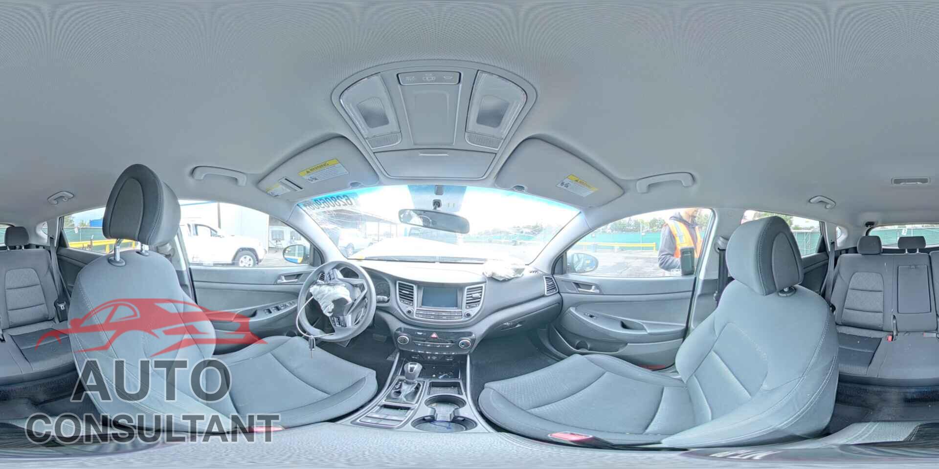 HYUNDAI TUCSON 2018 - KM8J3CA45JU608357